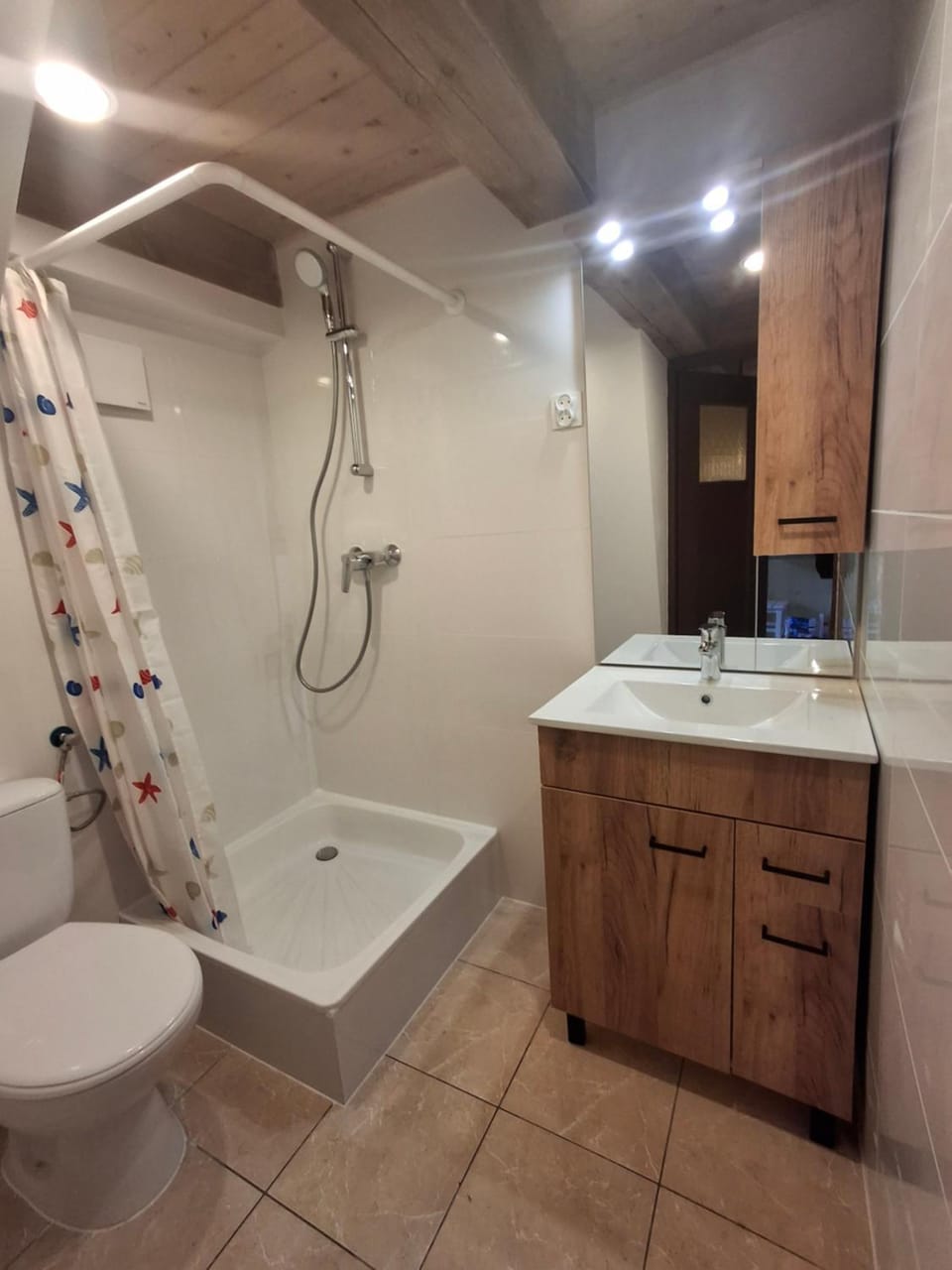 BORY TUCHOLSKIE SKÓRZENNO KOŁO OSIEKA Nature lodge in Pomeranian Voivodeship