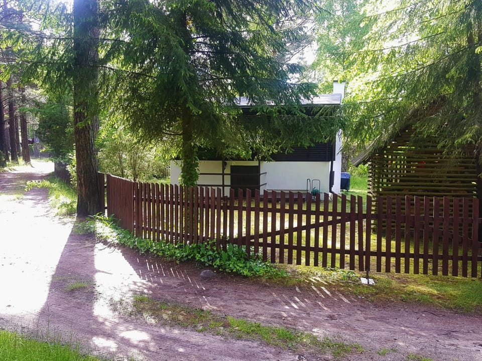 Facade/entrance, Natural landscape, Garden, Pets