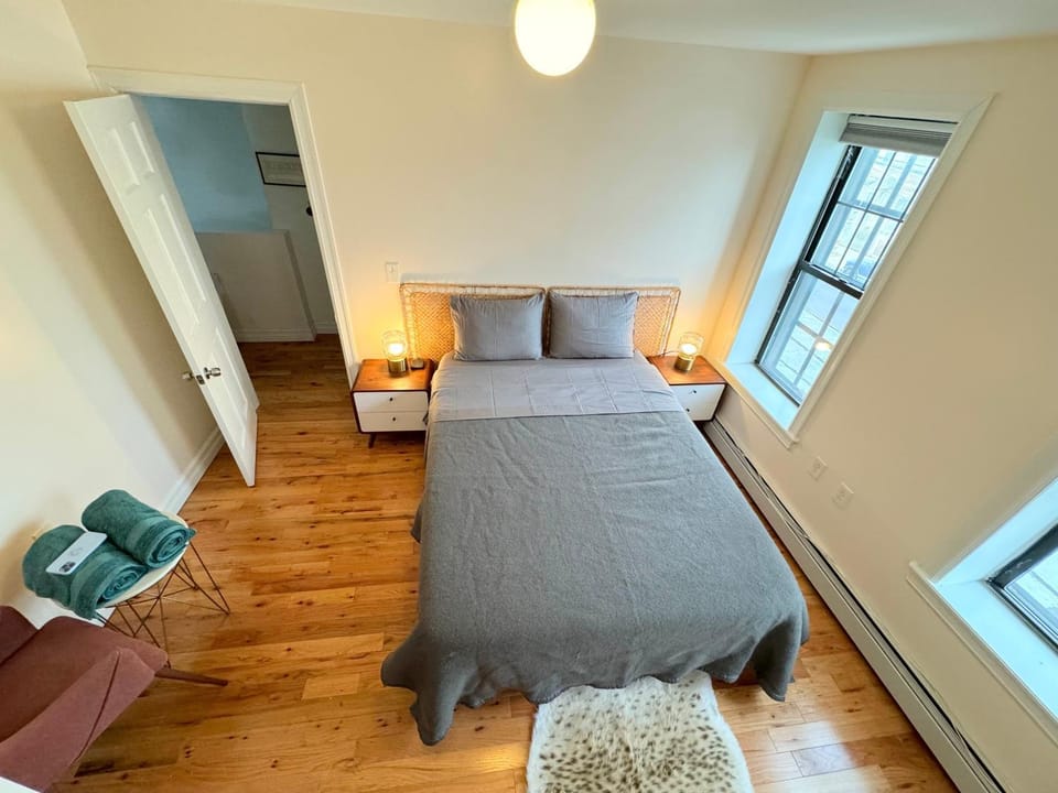 Bed, Bedroom