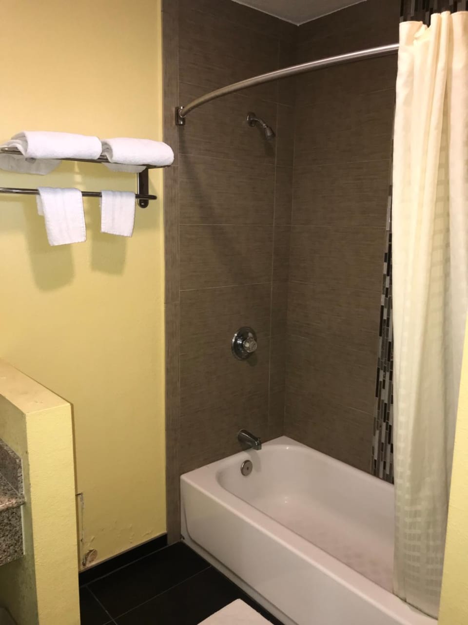 Colony Inn Motel Motel in Bellflower