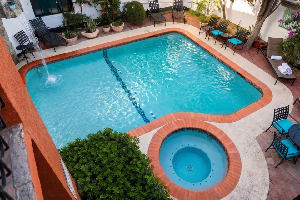 BBQ facilities, Swimming pool