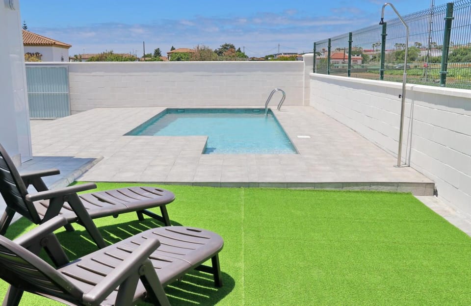 Garden, Swimming pool