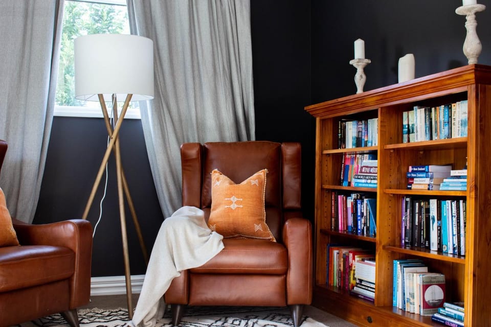 Communal lounge/ TV room, Library, Seating area