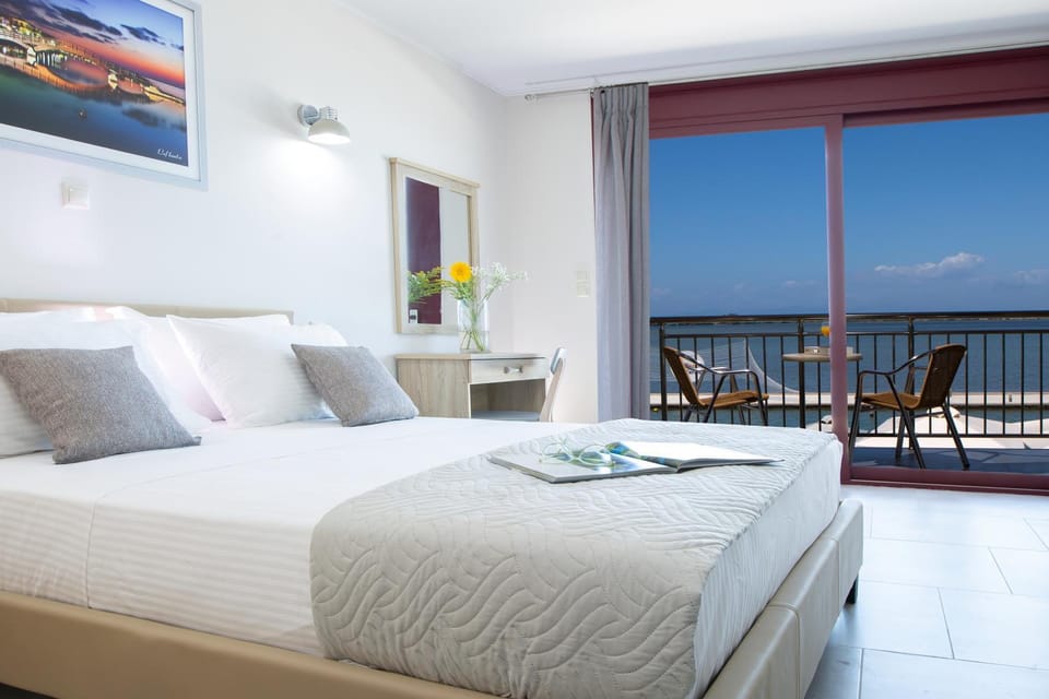 Bedroom, Sea view