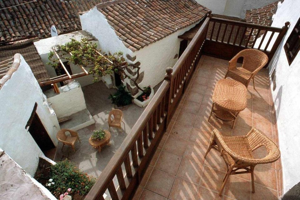 Balcony/Terrace, Garden view