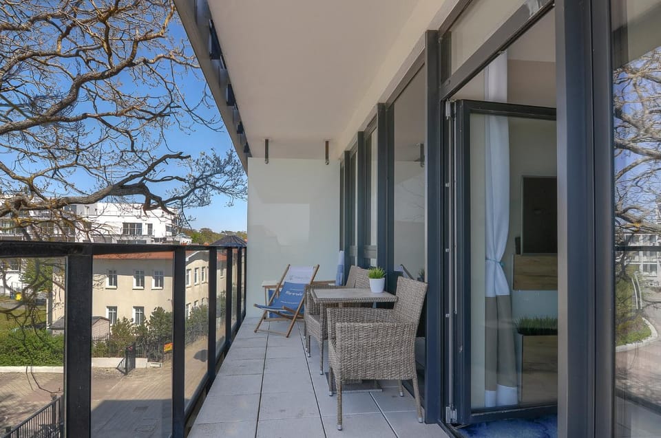 Property building, Day, View (from property/room), Balcony/Terrace, Seating area, sunbed