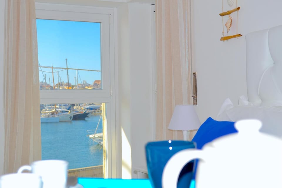 Bedroom, Sea view