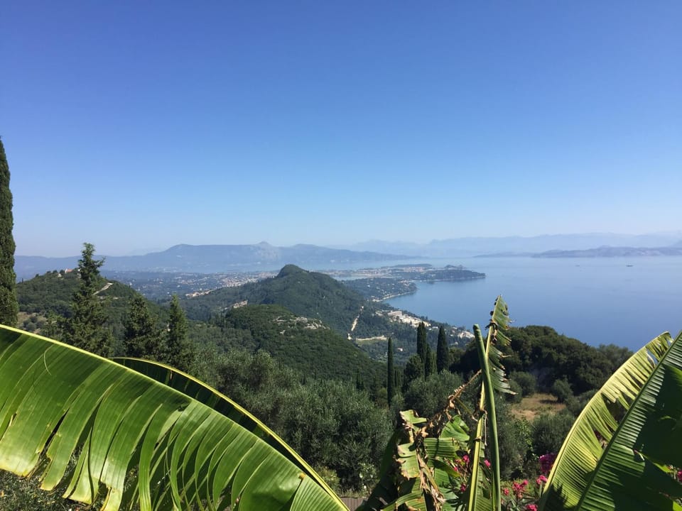 Balcony/Terrace, City view, Garden view, Landmark view, Mountain view, Sea view