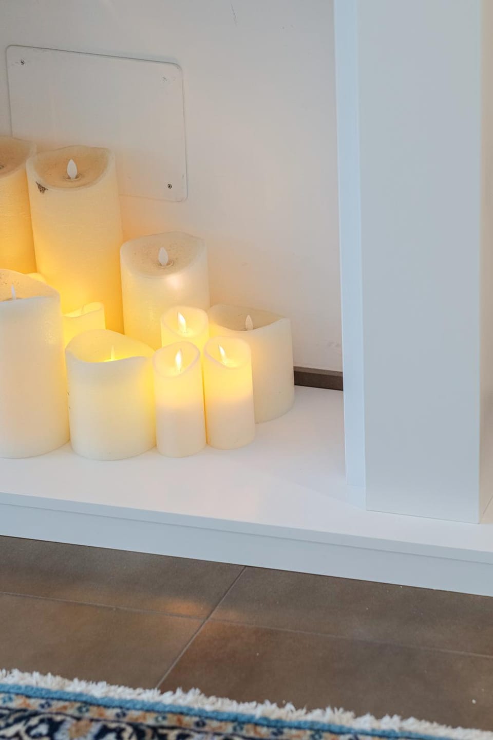 Day, Living room, Seating area