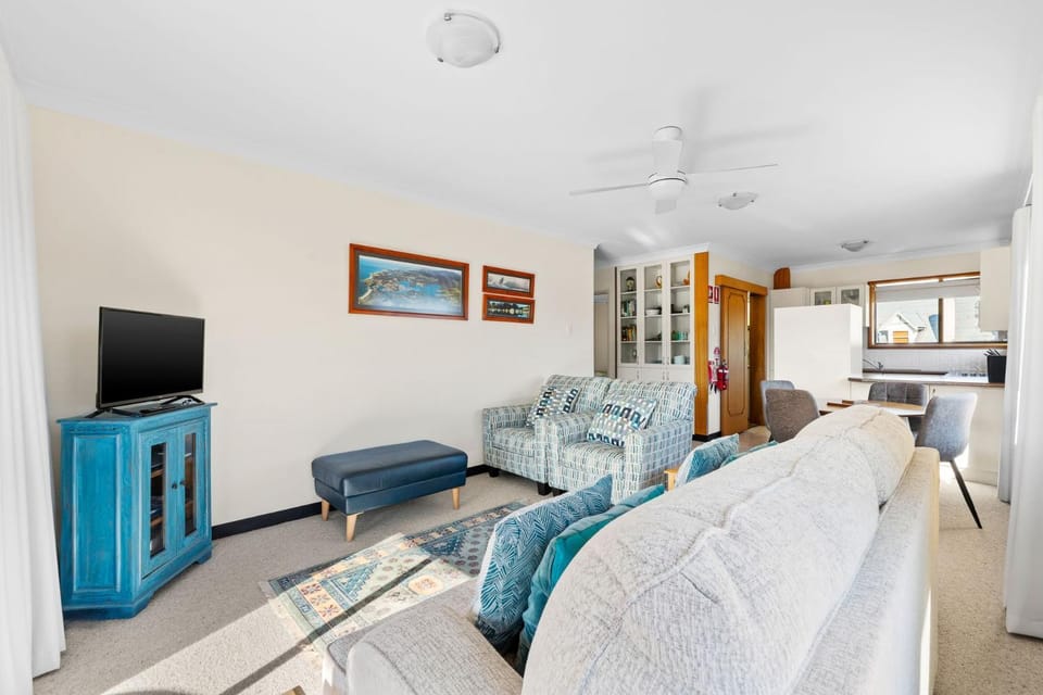 Bayview Unit Stunning Inlet Views Apartment in Narooma