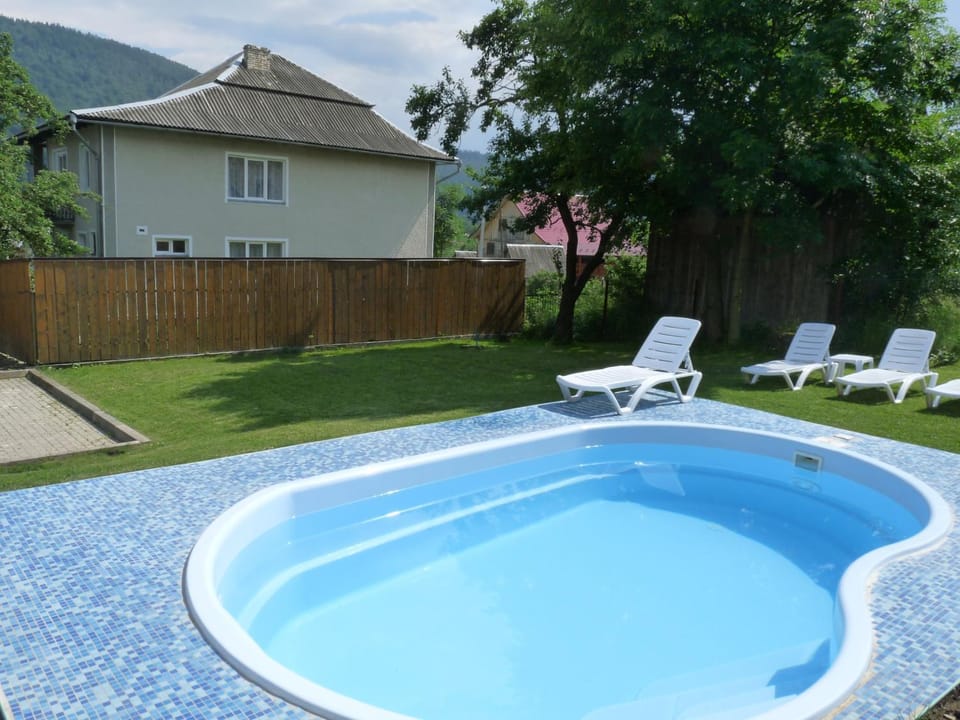 Swimming pool, Swimming pool