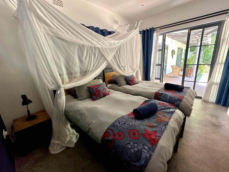 Garden, Bedroom, Garden view