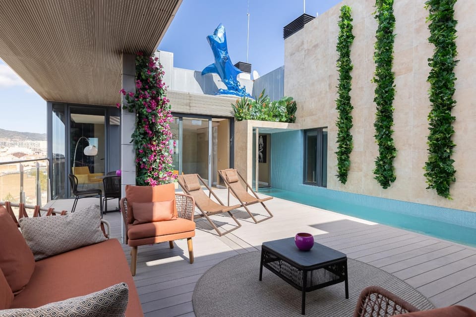 Day, View (from property/room), Balcony/Terrace, Swimming pool, sunbed