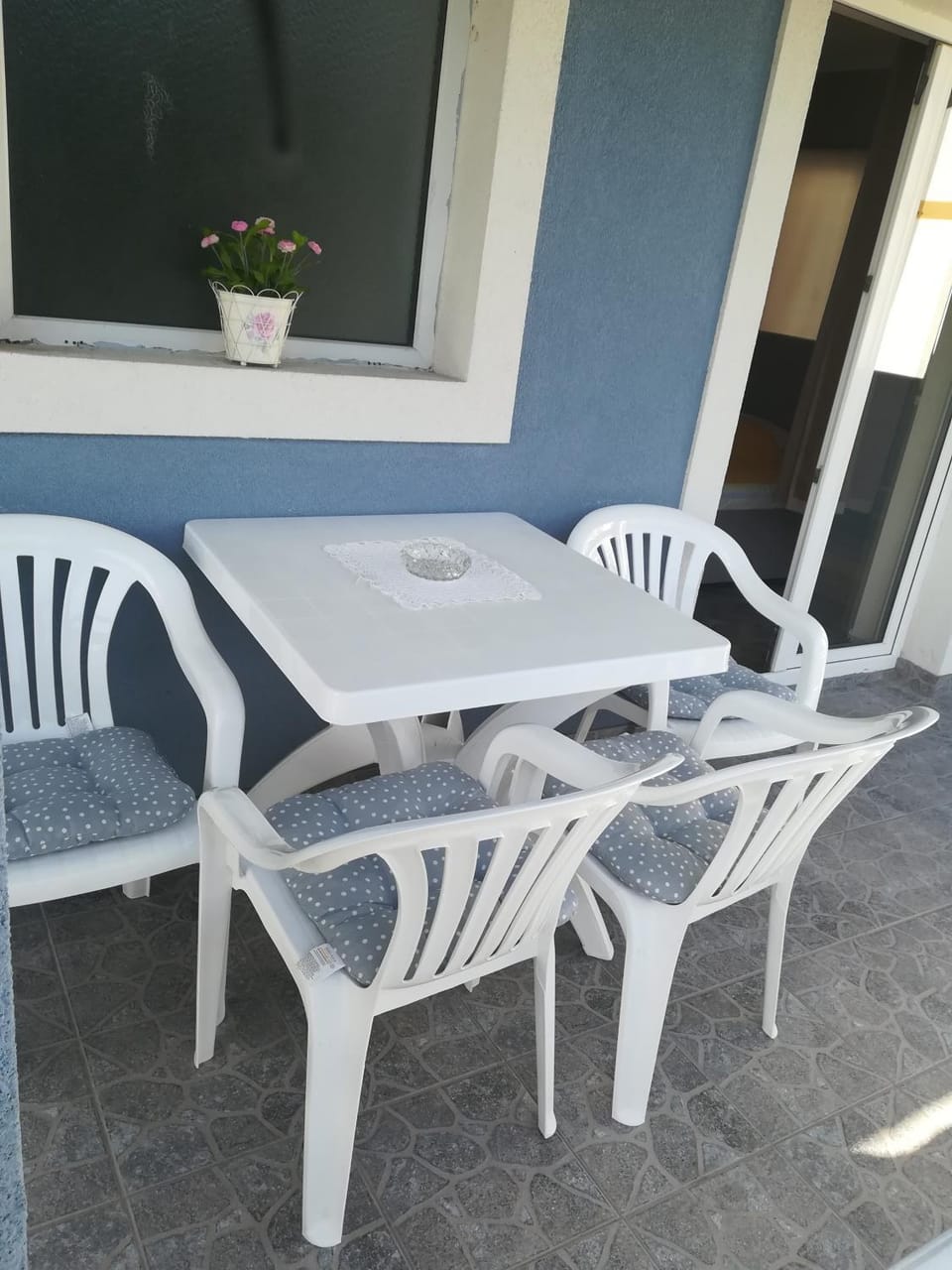 Balcony/Terrace, Decorative detail