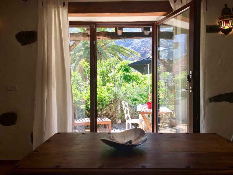 Living room, Seating area, Dining area, Garden view, Mountain view, Street view