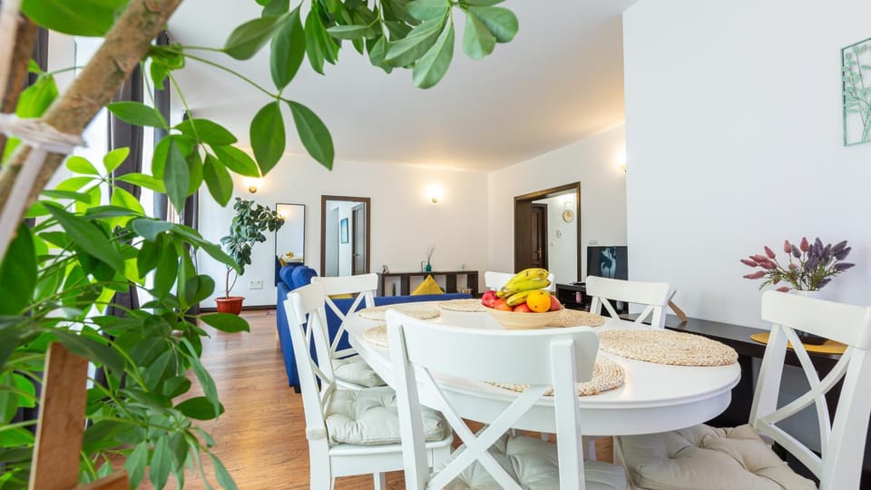 Superb Historical Center Brașov Apartment in Brasov