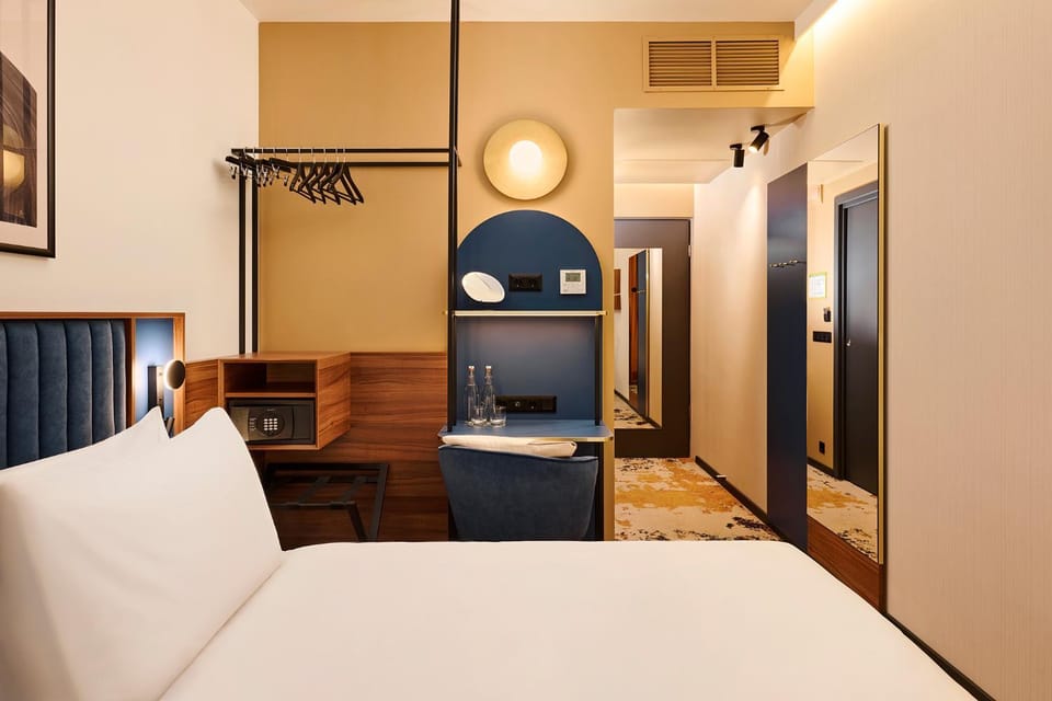 Bed, Bedroom, safe