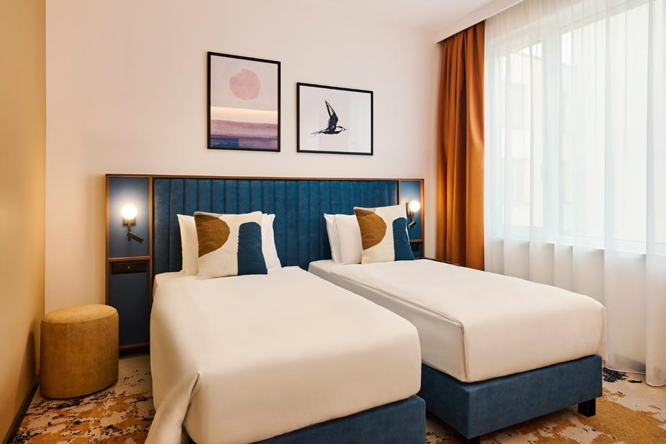 Bed, Bedroom, Inner courtyard view
