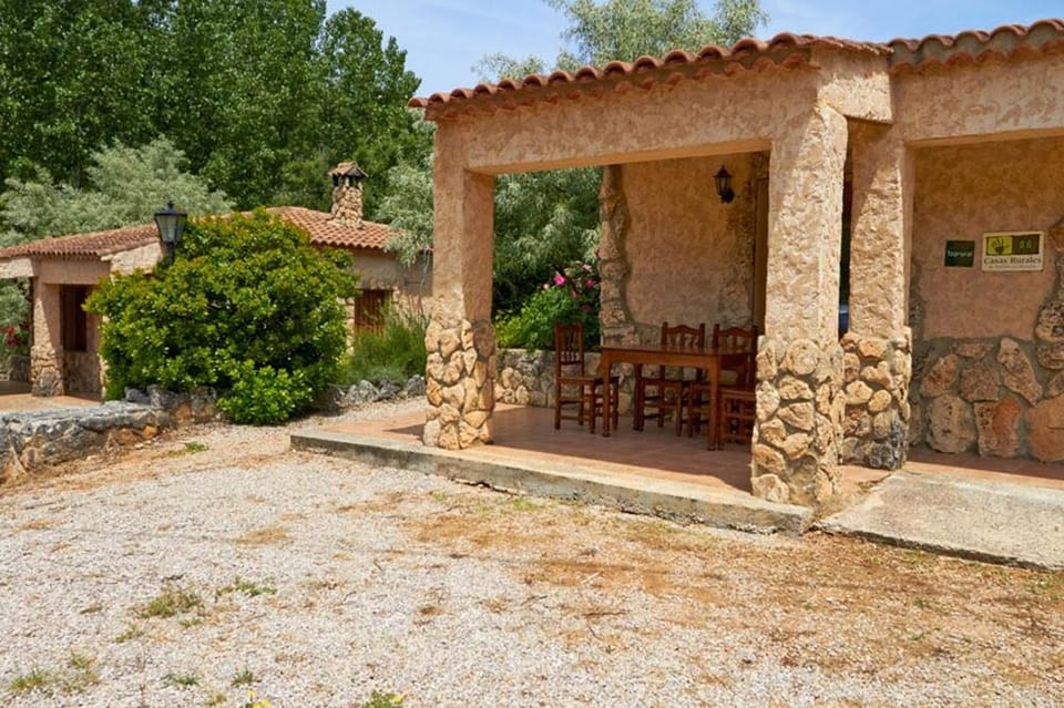Property building, Spring
