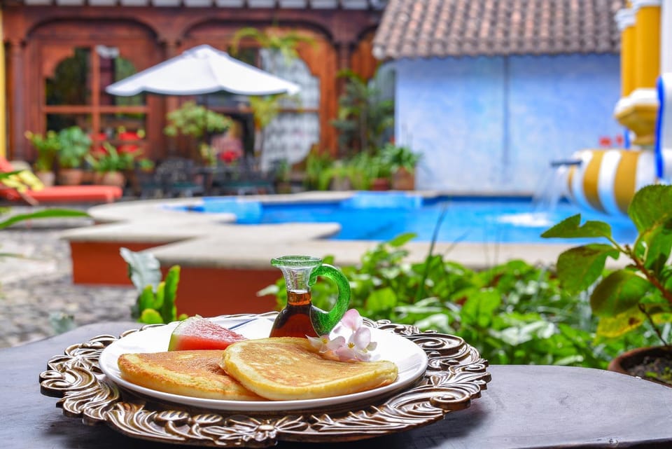 Food, Swimming pool