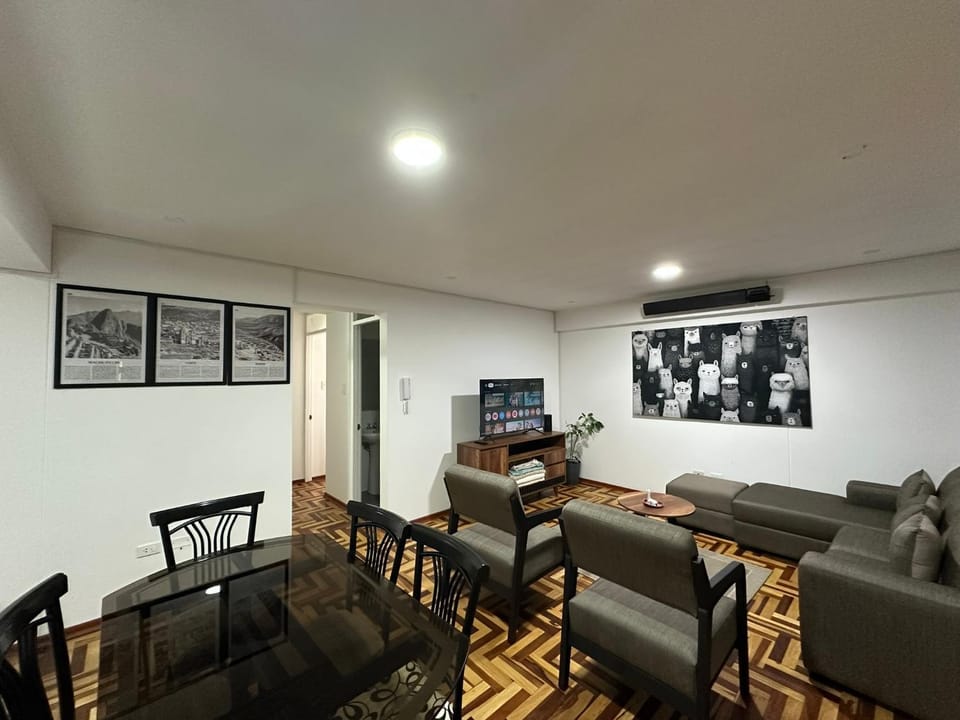 Living room, Dining area