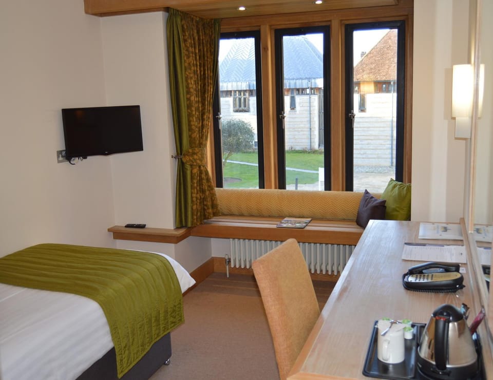 Canterbury Cathedral Lodge Hotel in Canterbury
