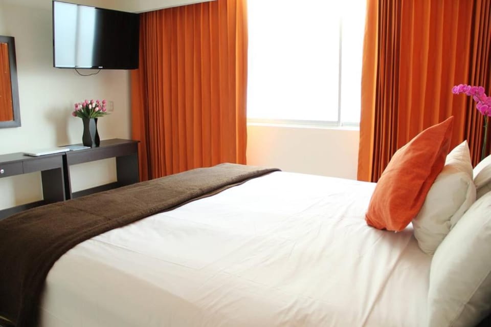 Bed, TV and multimedia