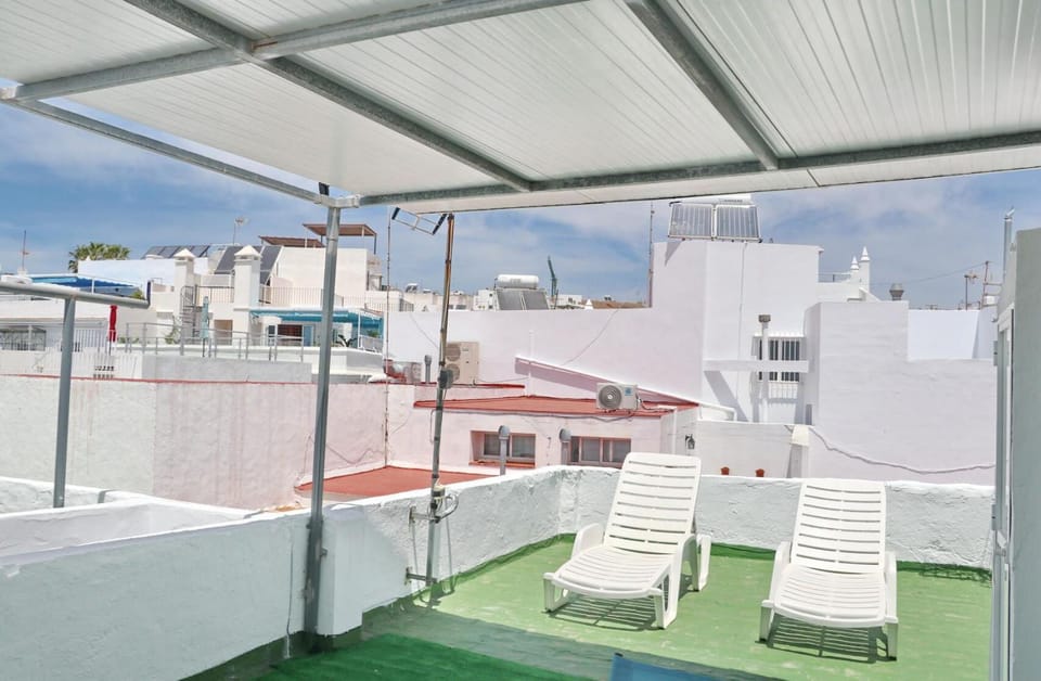 Off site, Balcony/Terrace