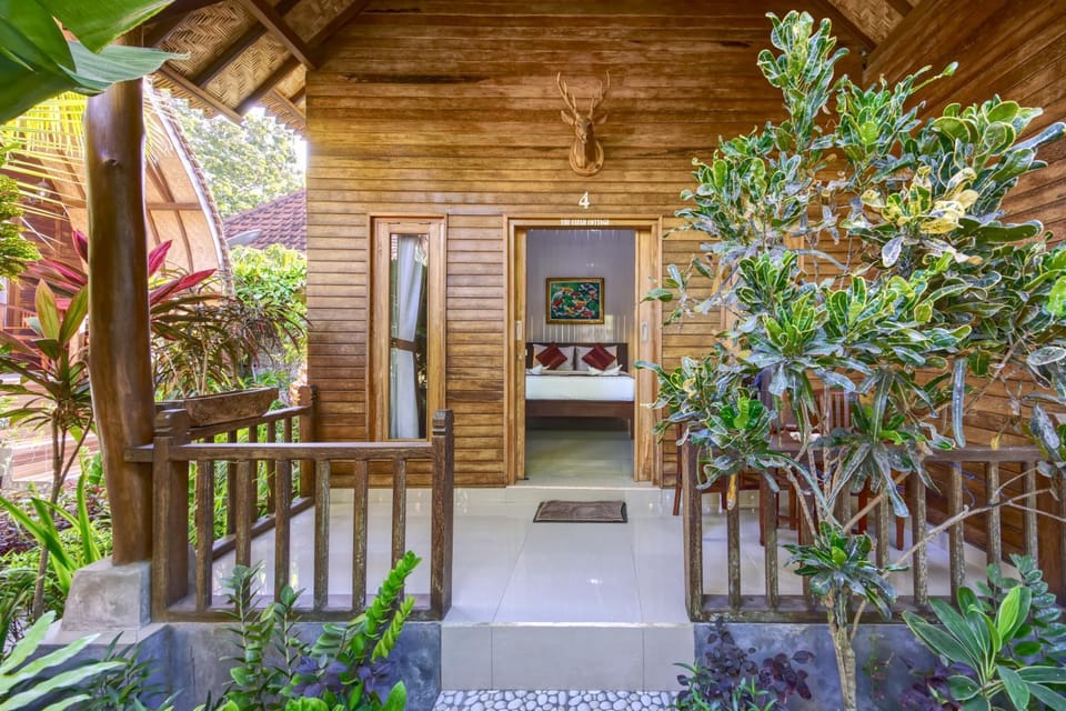Property building, Patio, Balcony/Terrace
