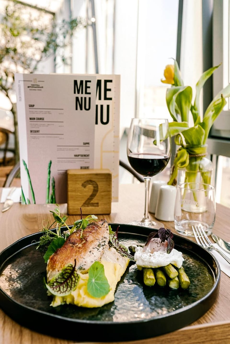Restaurant/places to eat, Food and drinks, Food, Lunch