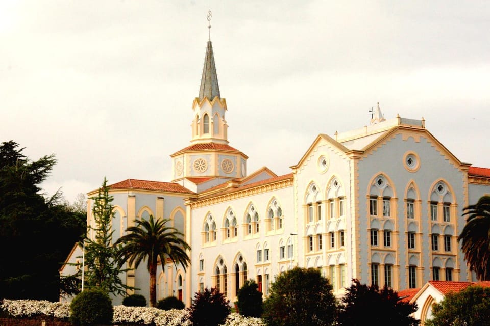 Nearby landmark, Landmark view