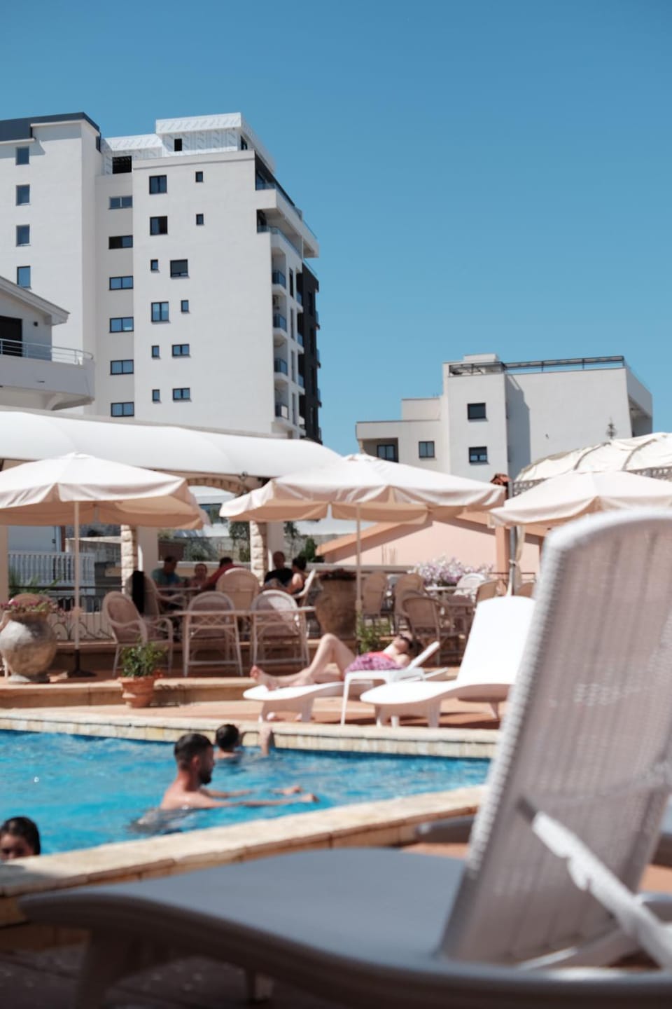 Swimming pool, Swimming pool, sunbed
