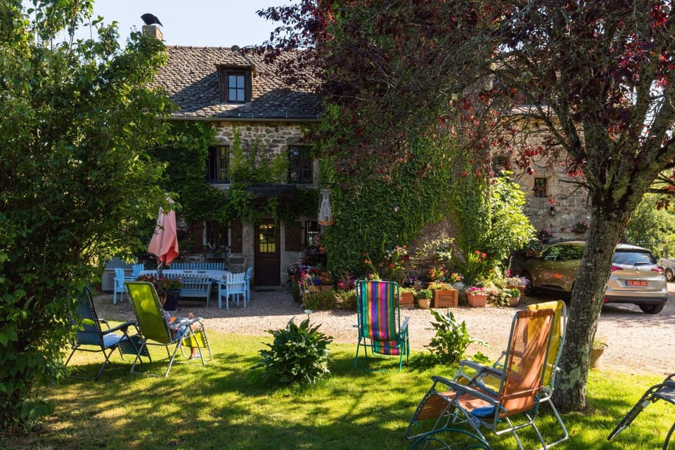 Chambres d'hôtes de la ferme apicole d'Espagnac Corrèze Bed and Breakfast in Nouvelle-Aquitaine