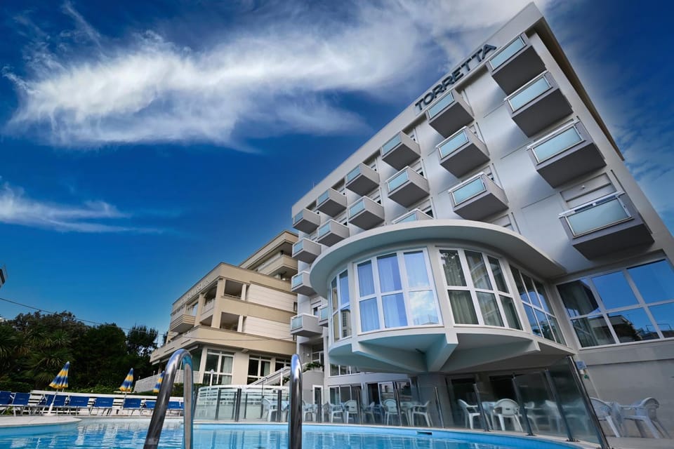Property building, Swimming pool