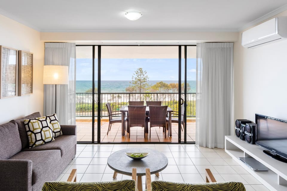 Patio, Seating area