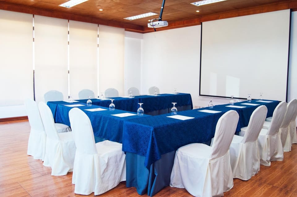 Meeting/conference room