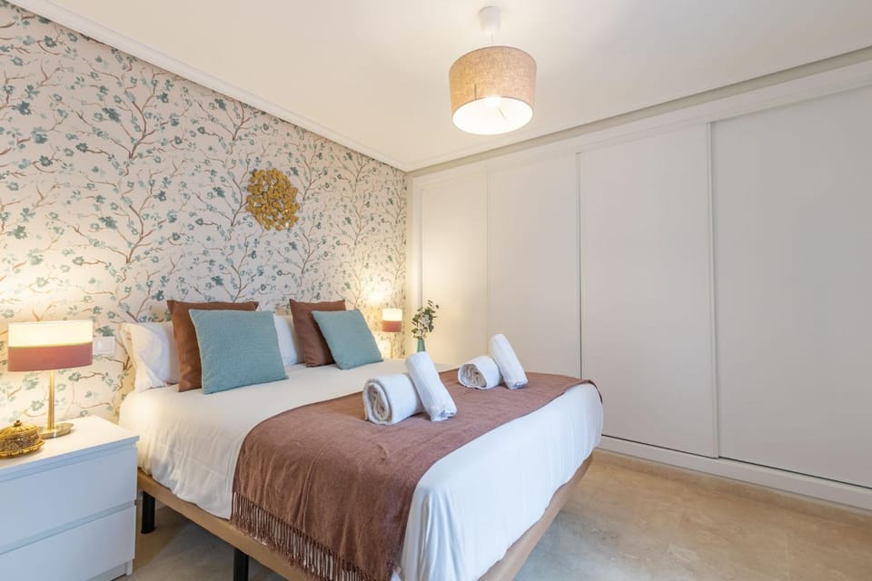 San Jacinto Triana Deluxe by Valcambre Apartment in Seville