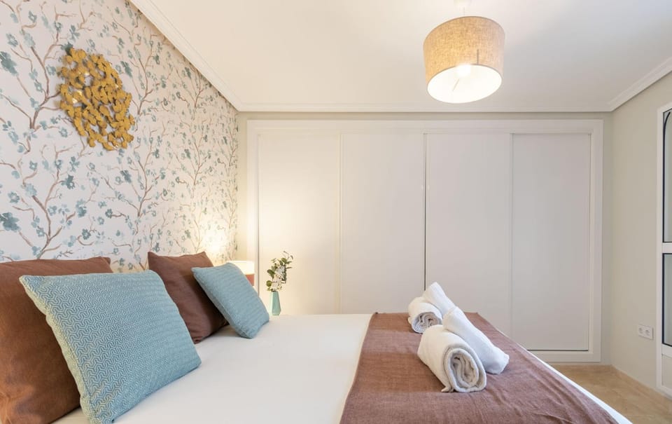 San Jacinto Triana Deluxe by Valcambre Apartment in Seville