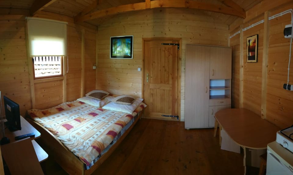 Bed, Photo of the whole room