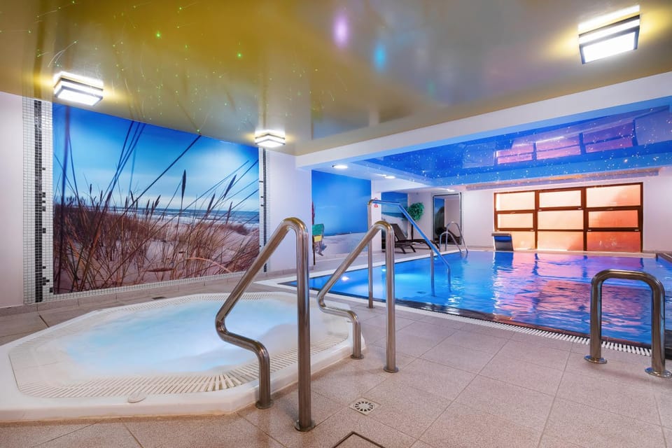 Aqua park, Swimming pool