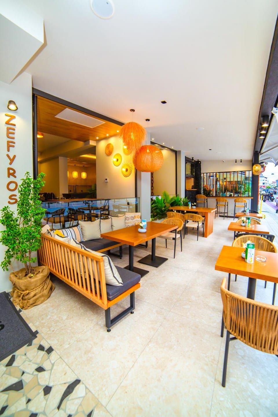 Restaurant/places to eat