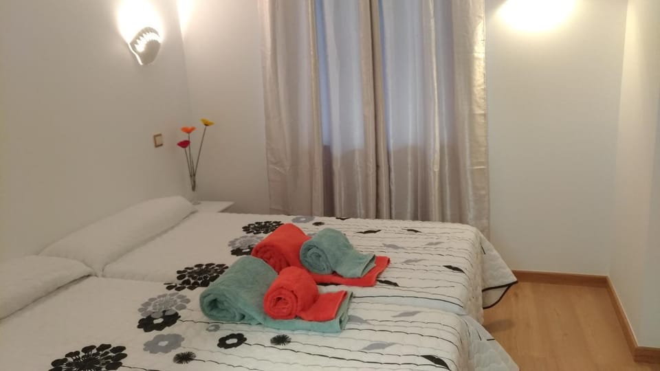 Apt Cardoso 3 ao lado da Praia Peneco Apartment in Guia