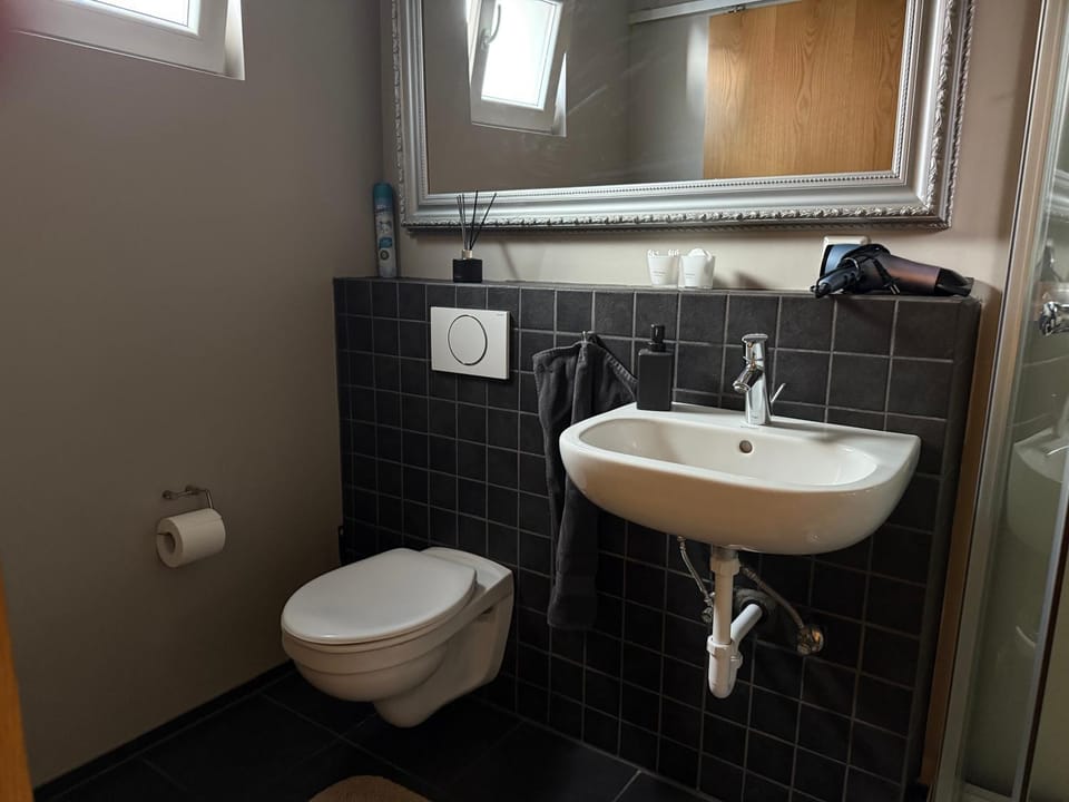 A. Bernhard Guest House Bed and Breakfast in Reykjanesbaer