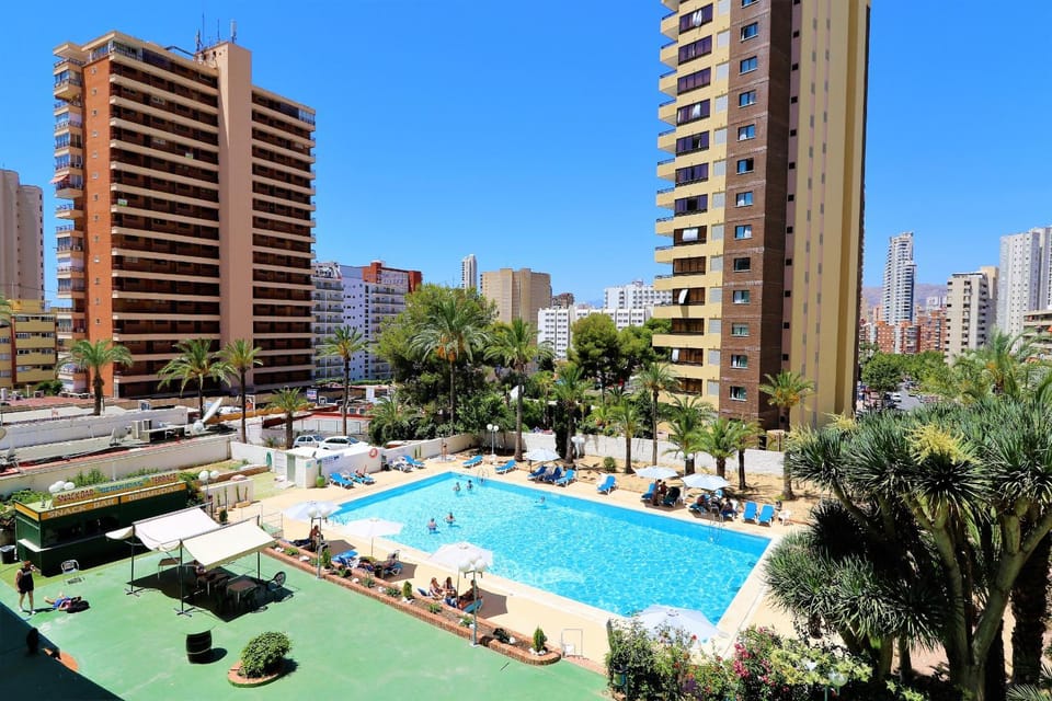 Restaurant/places to eat, Spring, Off site, Day, Neighbourhood, View (from property/room), Balcony/Terrace, Other, On site, City view, Mountain view, Pool view, Street view, Area and facilities, Supermarket/grocery shop, Shopping Area