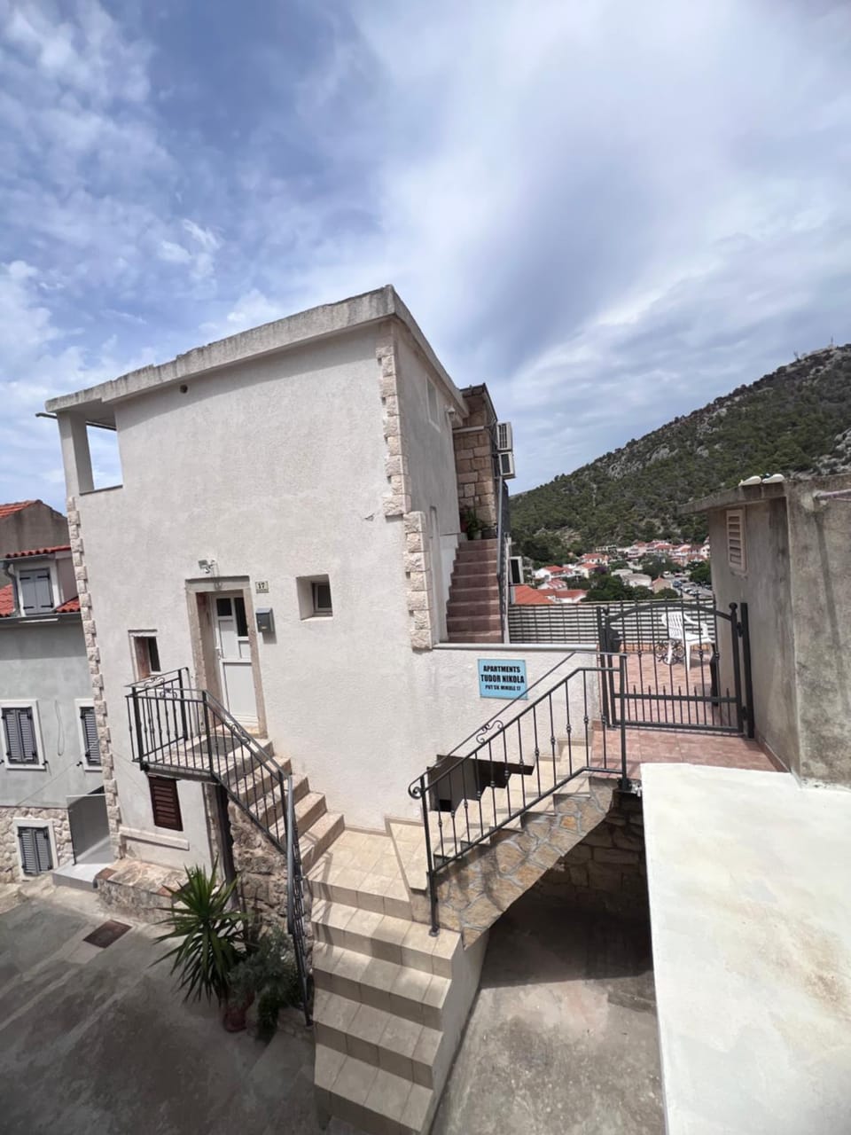 Apartments Tudor Nikola Apartment in Hvar
