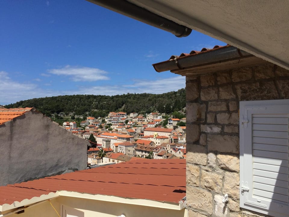 Balcony/Terrace, City view