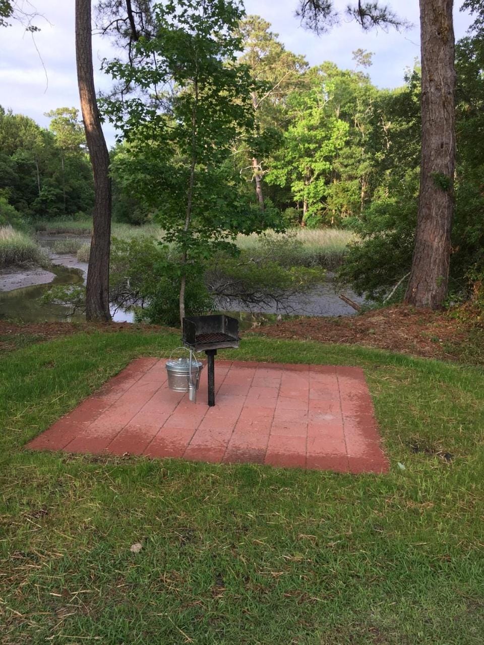 BBQ facilities, On site, Area and facilities