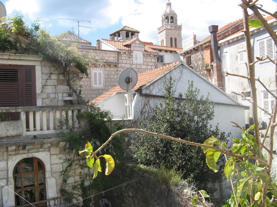 Balcony/Terrace, City view
