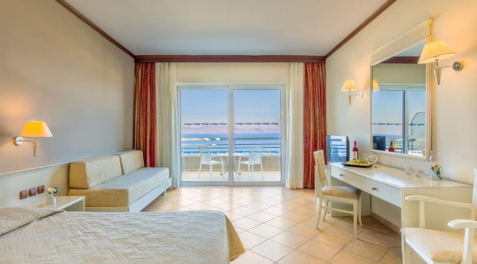 Bedroom, Sea view