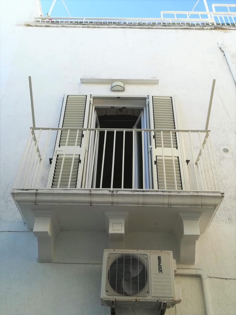 Property building, Balcony/Terrace